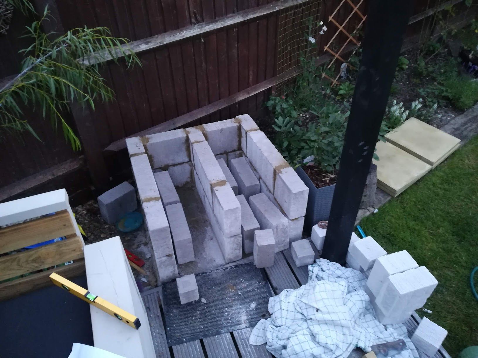 Vermiculite, Gym Ball Dome, Wood Fired Pizza Oven 10 Steps (with