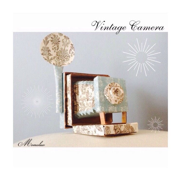 Vintage Papercraft Camera