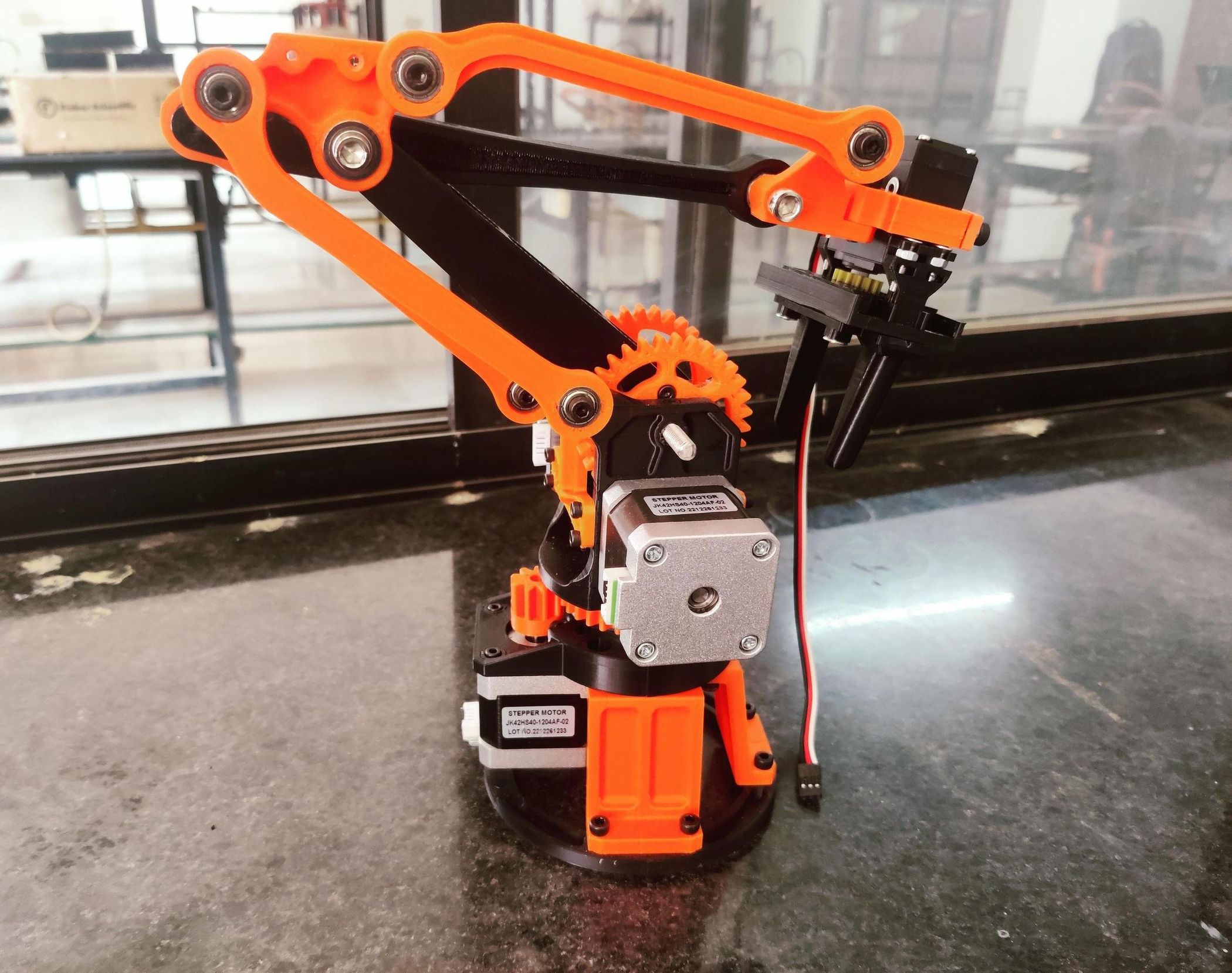 Robotic Arm : 4 Steps - Instructables