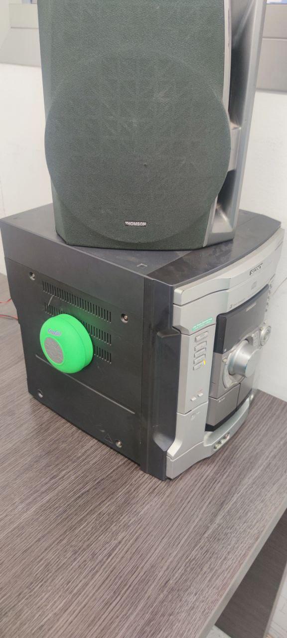 Ultimate Bluetooth Radio