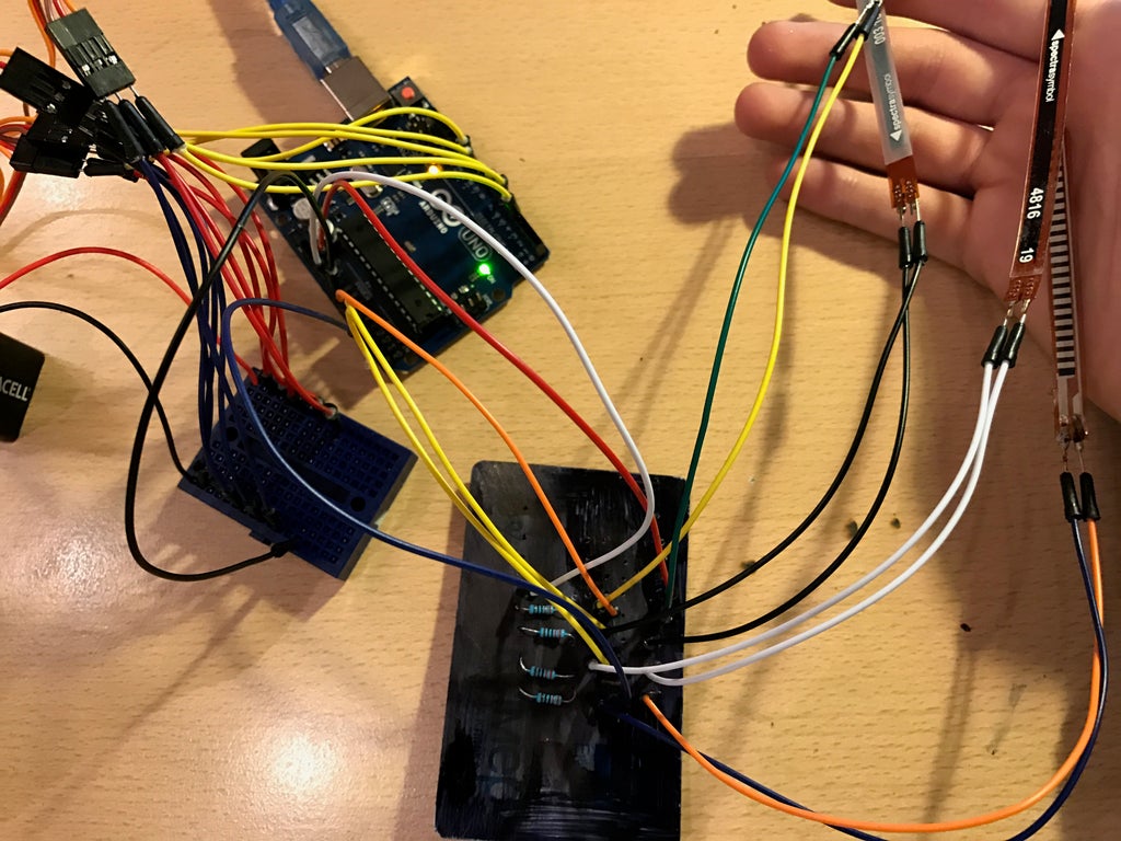 DIY Robotic Hand Controlled by a Glove and Arduino : 8 Steps (with ...