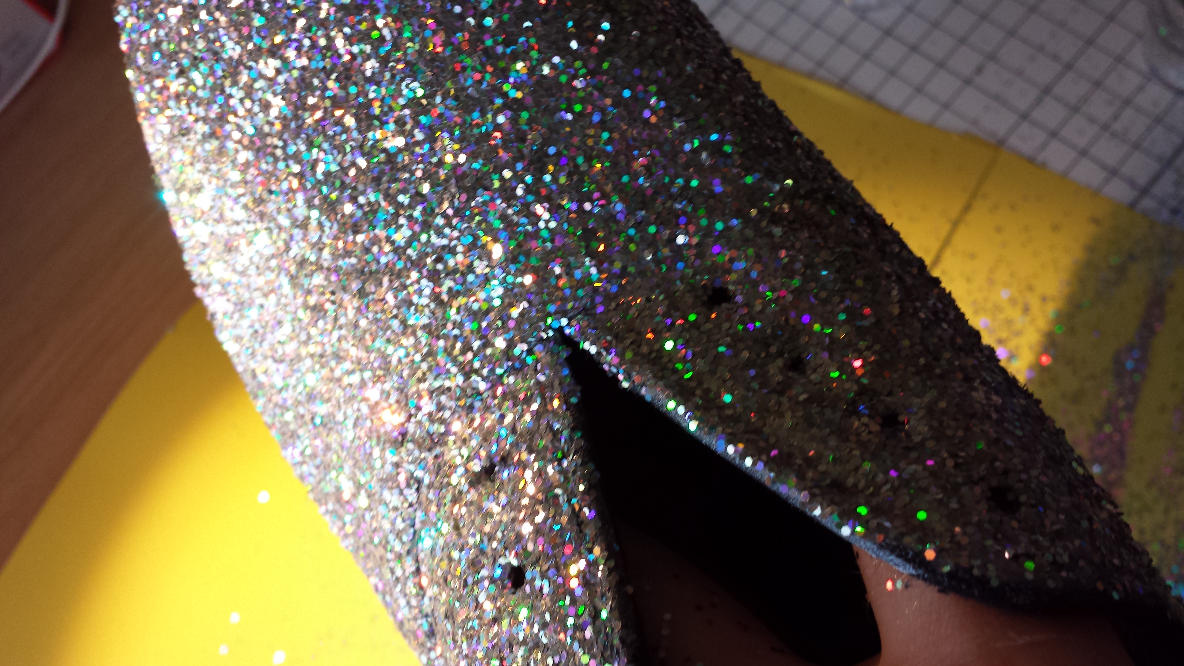 Glitter Trainers/Sneakers 6 Steps (with Pictures) Instructables