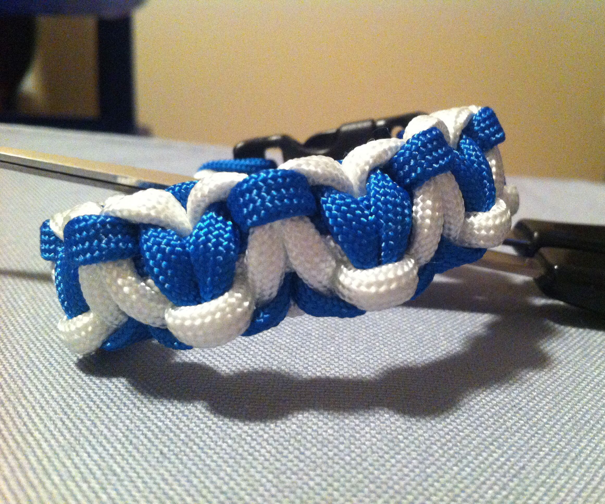 Paracord Heart Bracelet