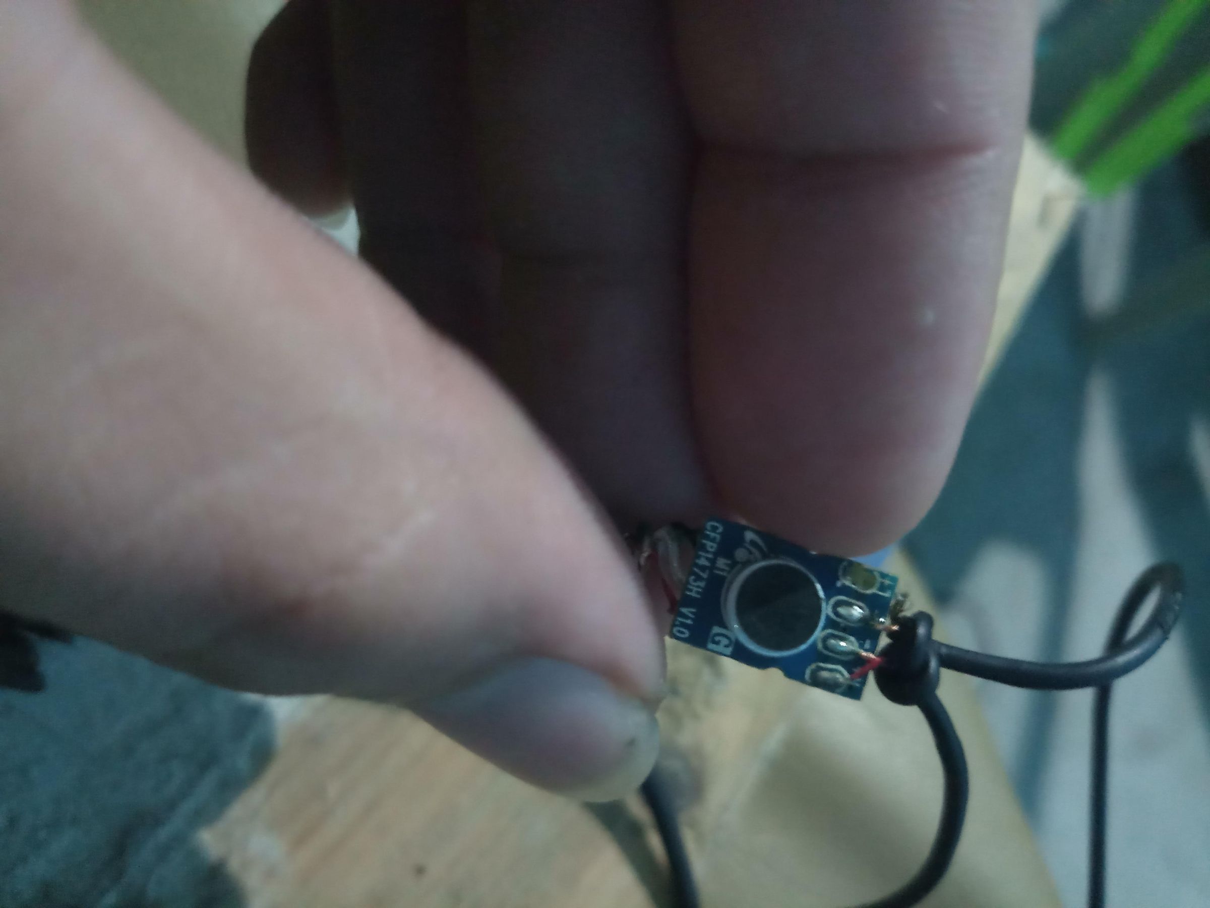 How to Repair Damaged Earphone 4 Steps Instructables