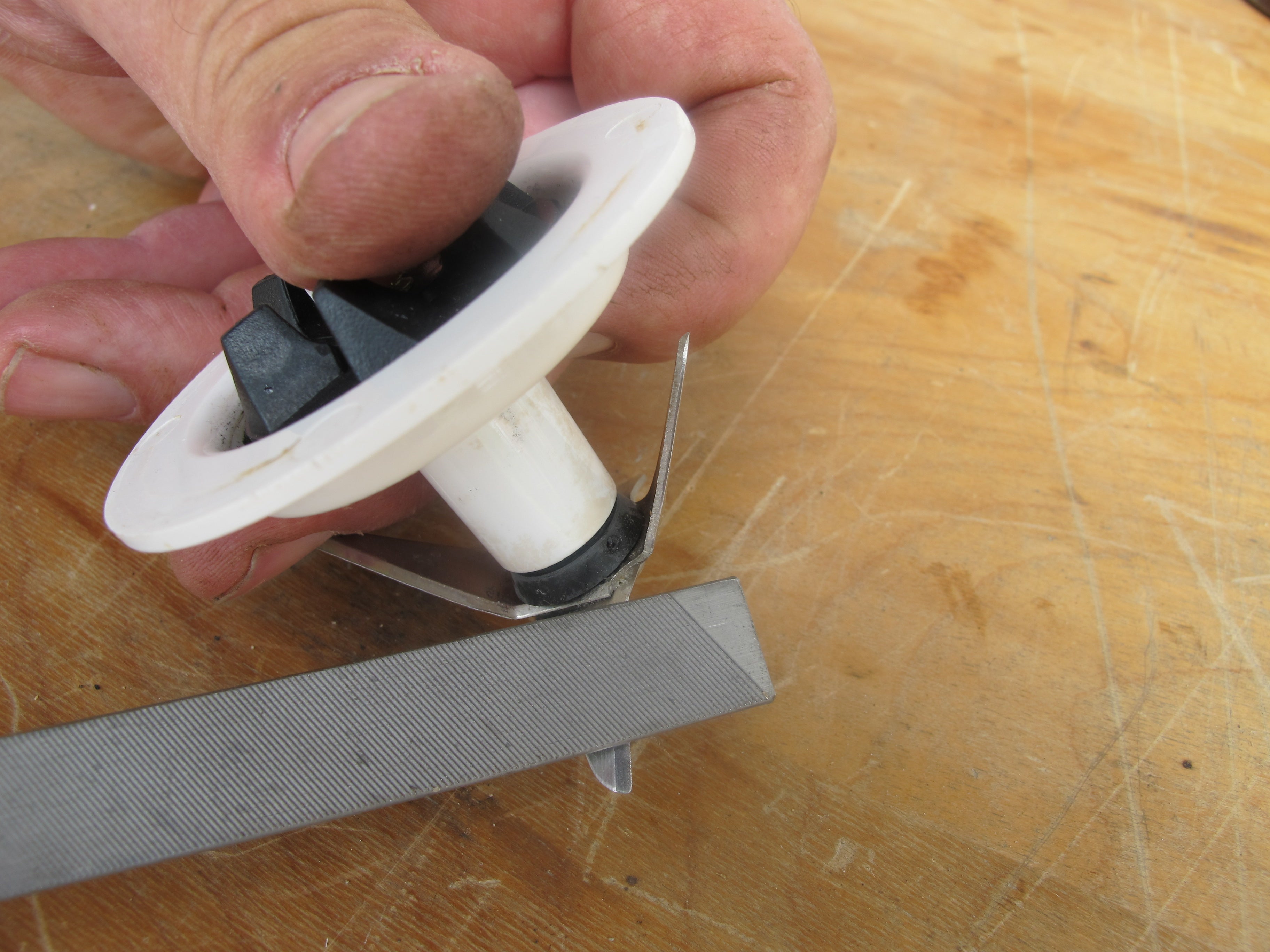 How to Sharpen Blender Blades: Expert Tips Revealed