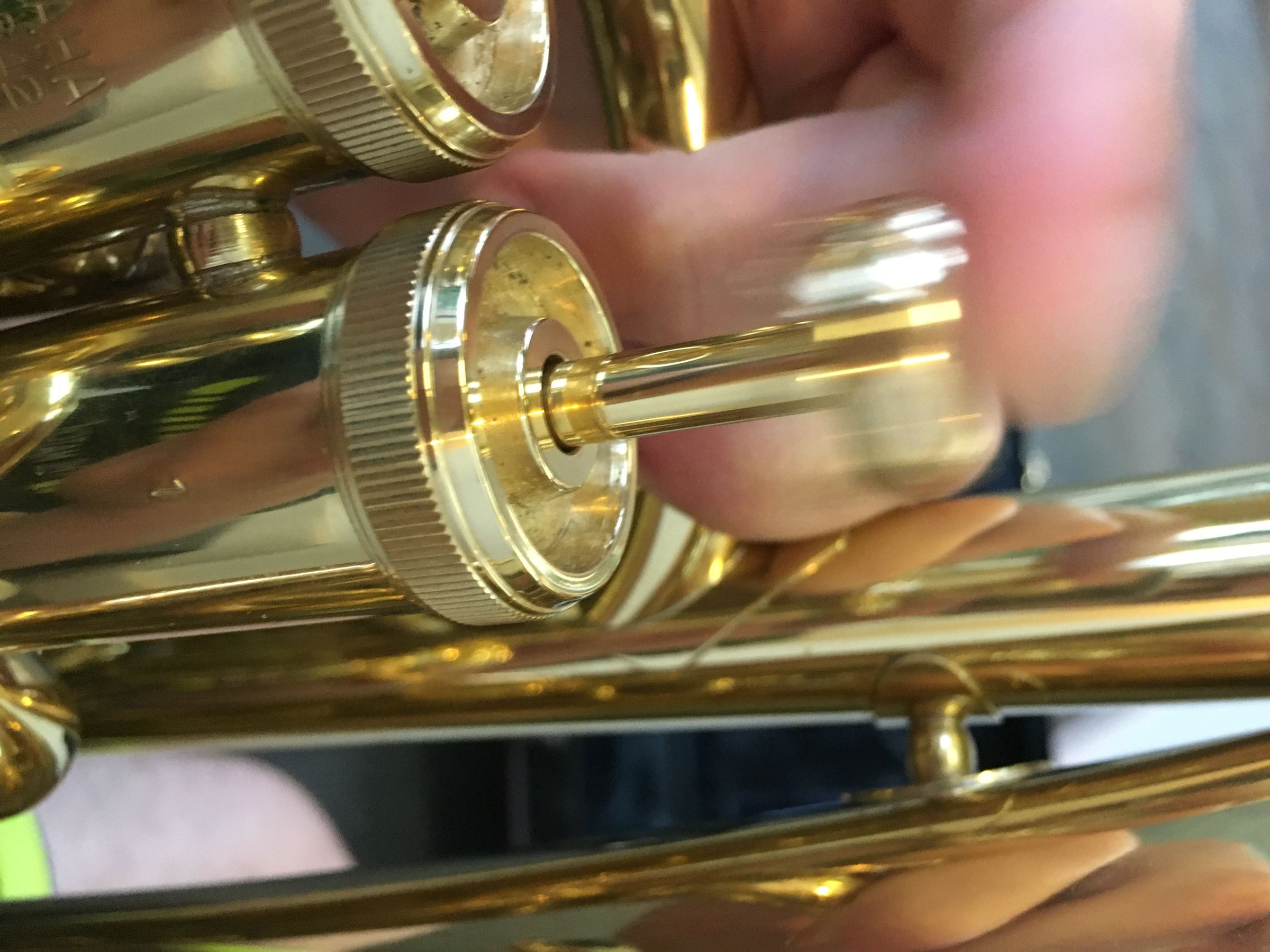 How to Oil Valves on a Euphonium 7 Steps (with Pictures) Instructables