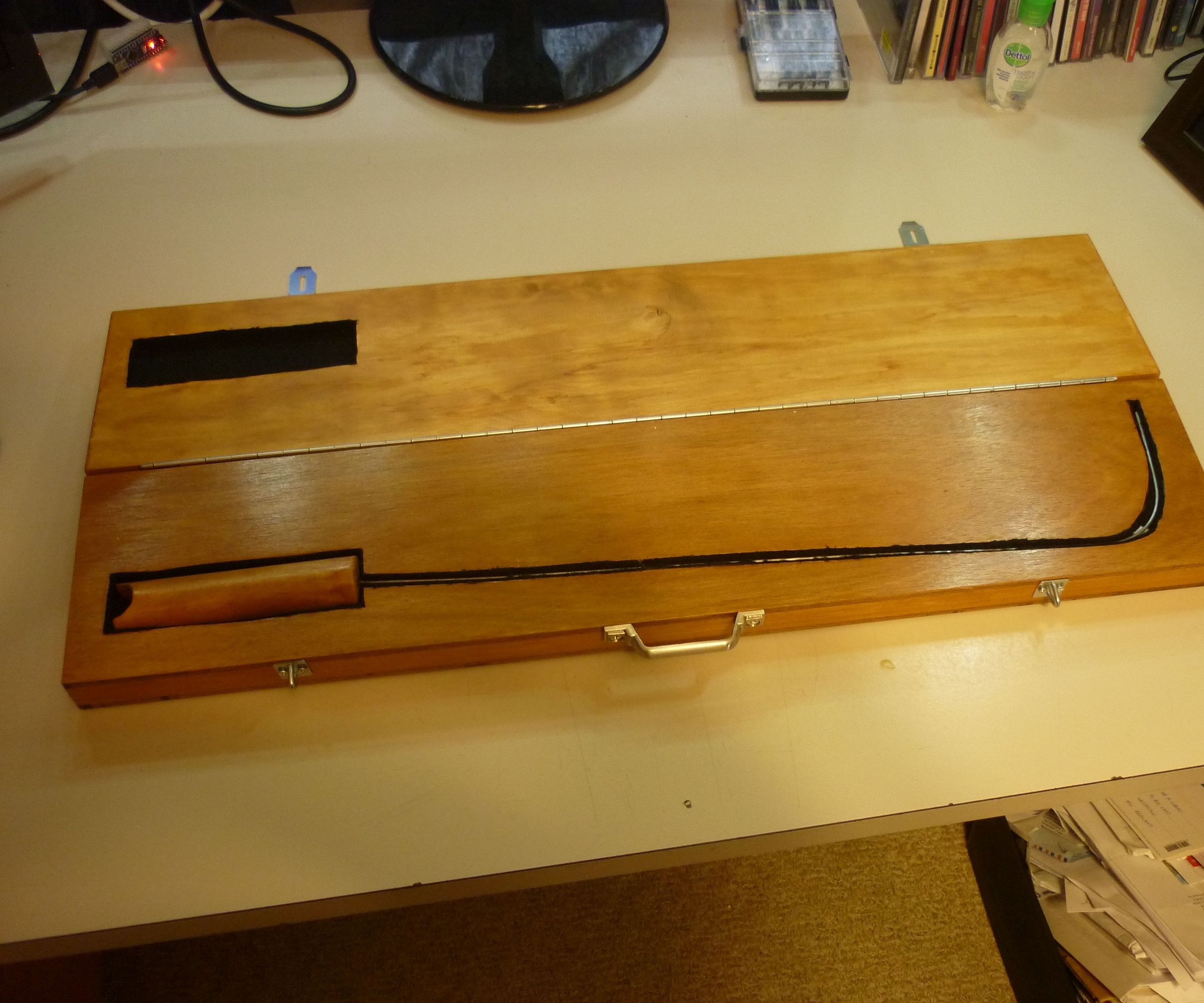 Barbecue Poker in Presentation Case