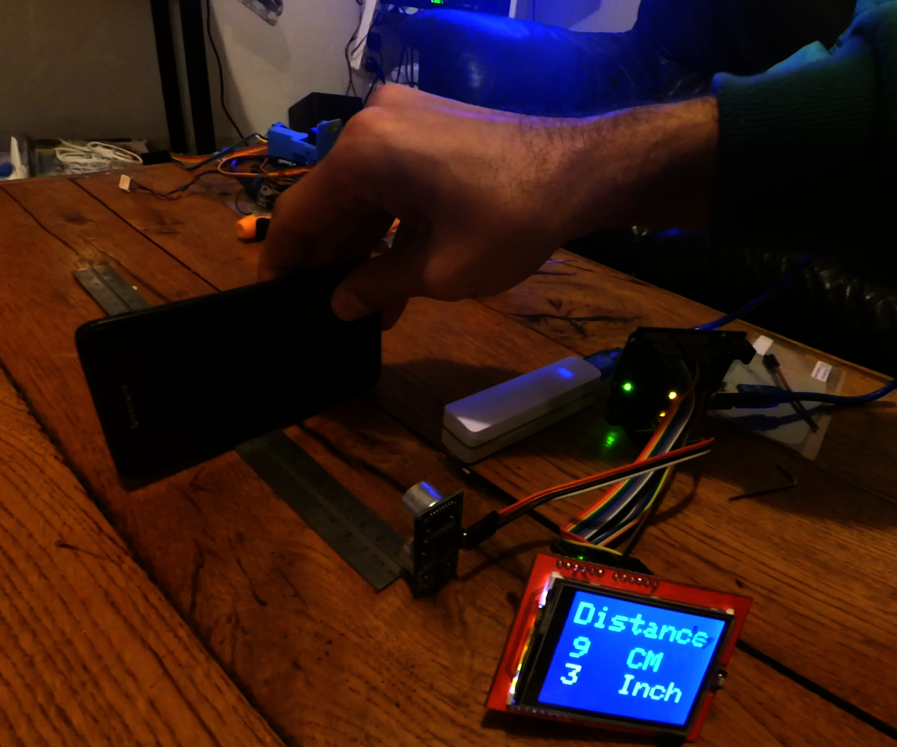 Distance Measurement With 2.4 Ftf and Ultrasonic Sensor