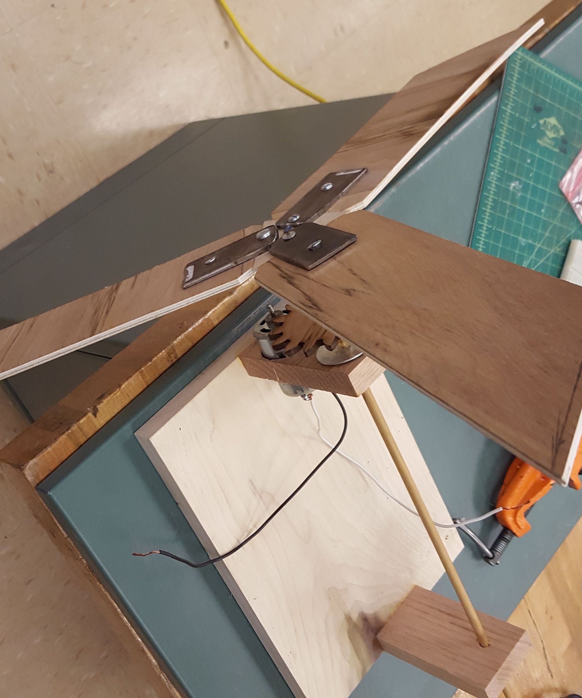 Arduino Temperature-Controlled Fan