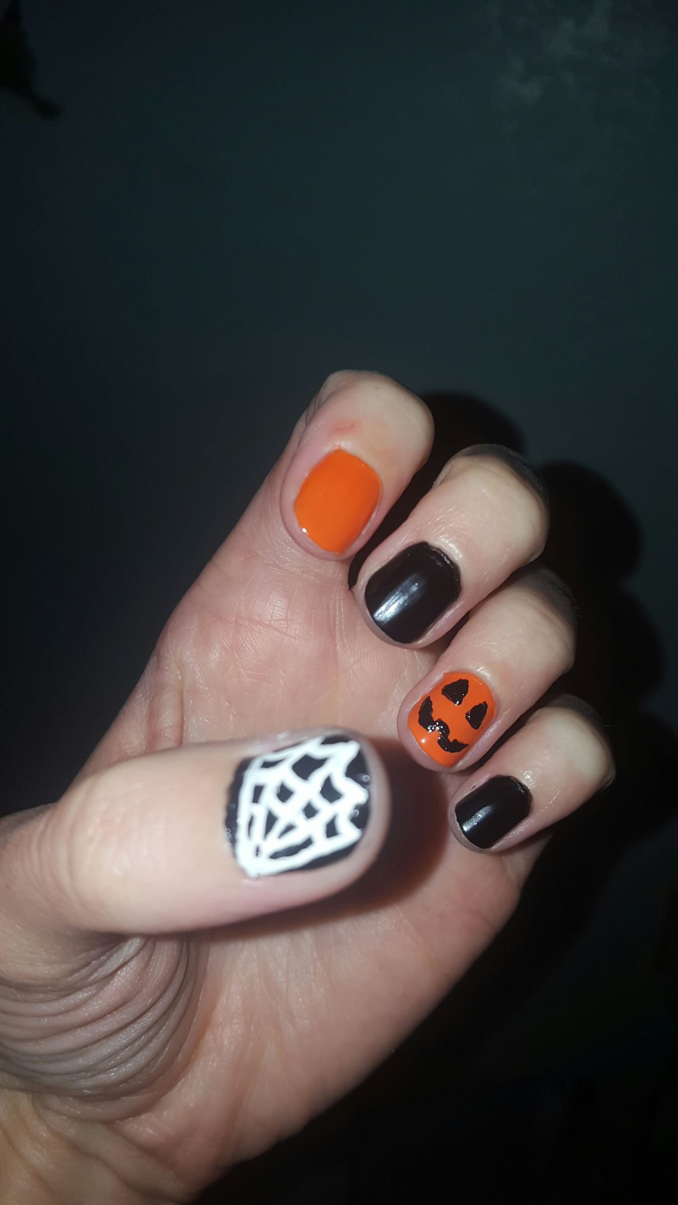 Easy Halloween Nails