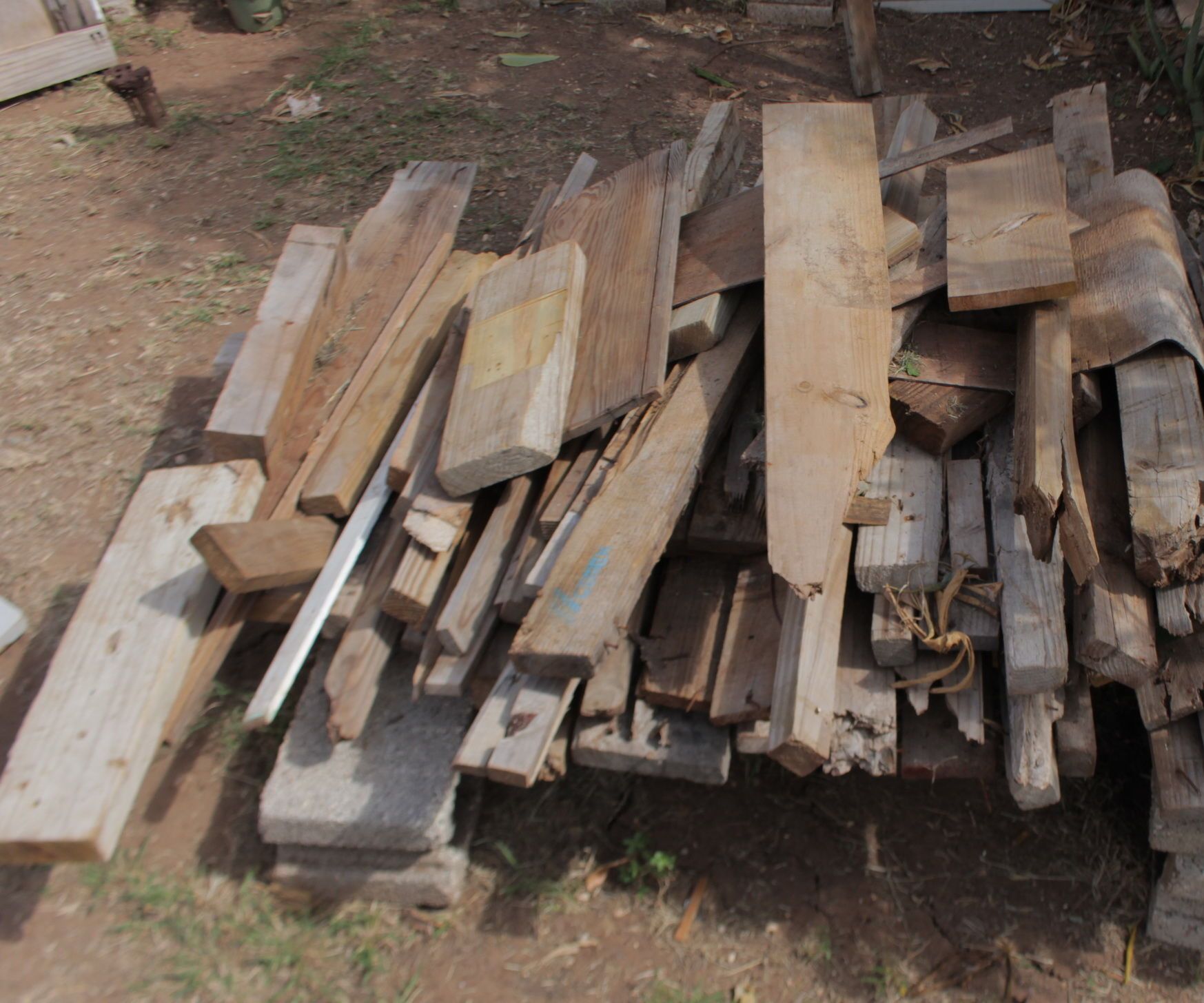 Outdoor Workbench From Scrap Wood