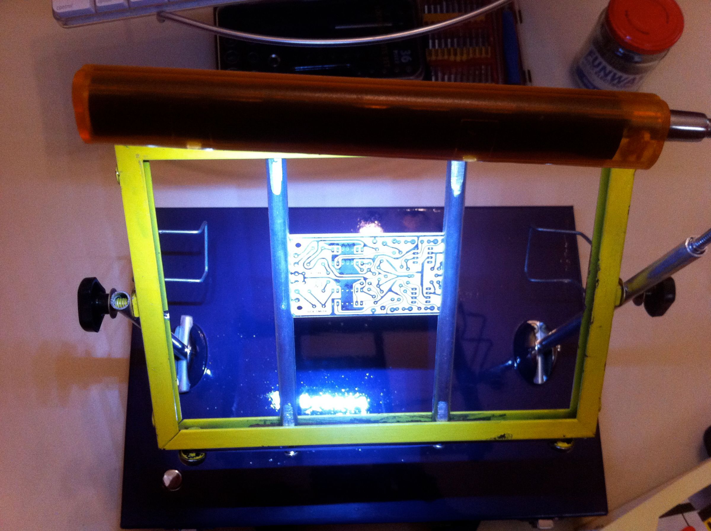 PCB Holder, Easy Operation Wide Application Durable Firm Fixing Motherboard Fixture for Repair Velleman VTHH6: PCB holder with stand, PCB clamp, adjustable