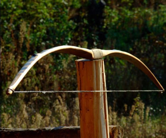 How to make a black locust bow