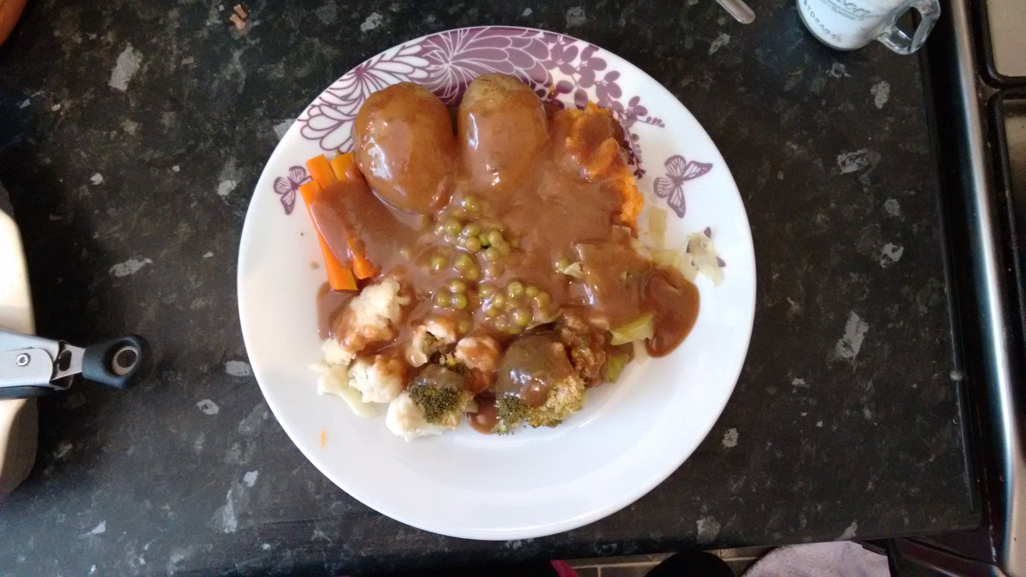 Traditionalstyle Brown Gravy for Vegetarians 15 Steps (with Pictures