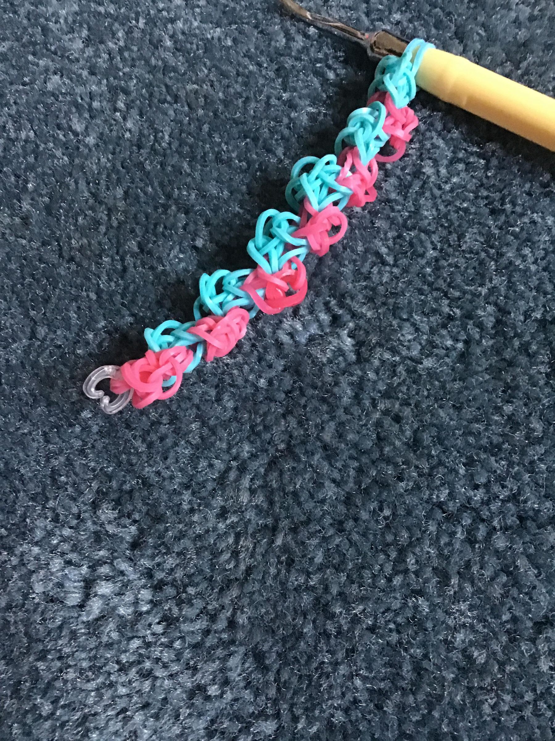 Rainbow Loom ZigZag Bracelet 14 Steps Instructables