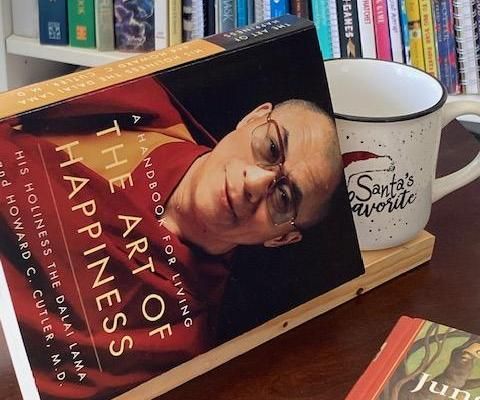 Wooden Book Caddy: the Perfect Gift for the Bookworms!