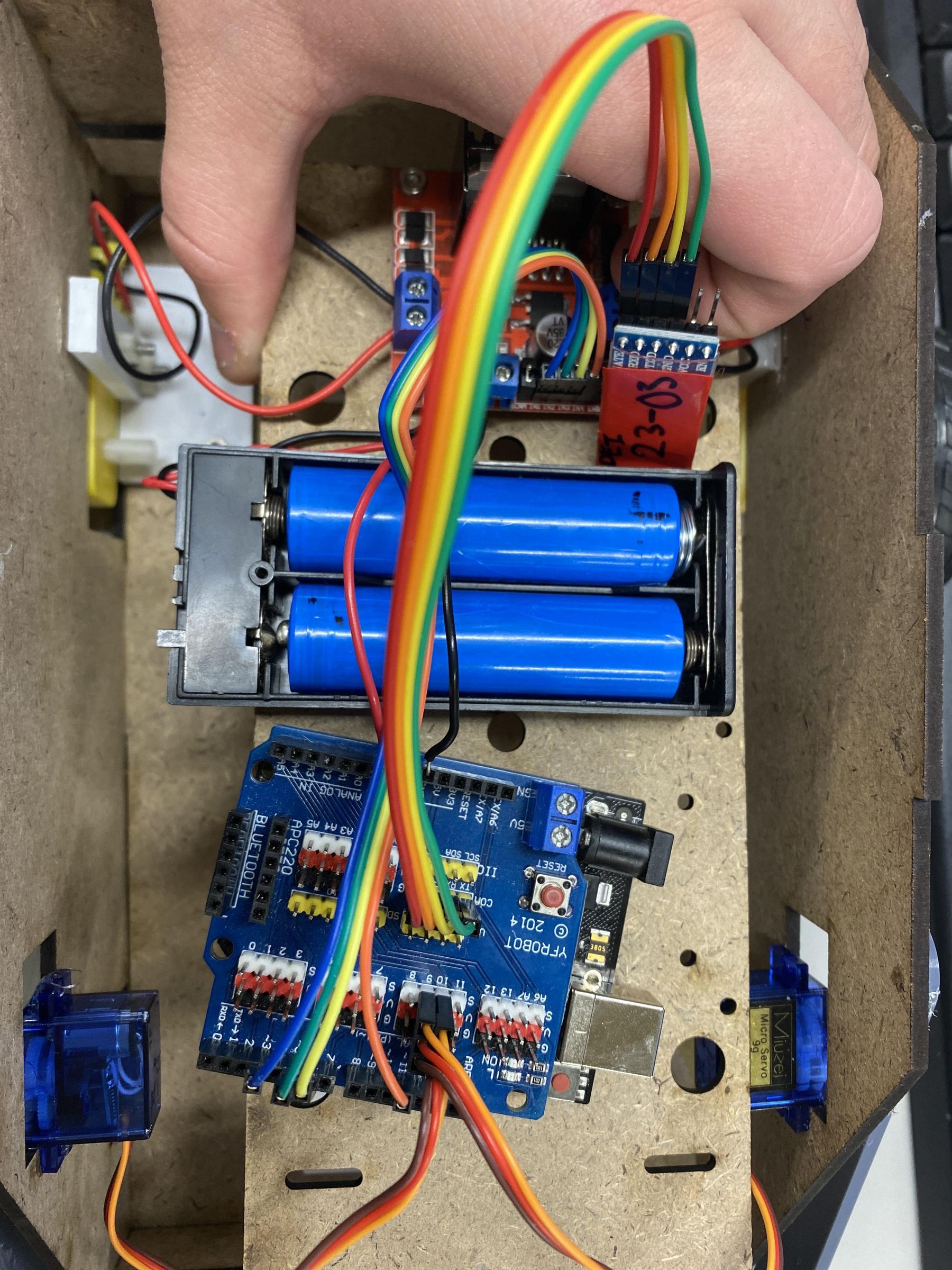 Controllable Box Robot With Scooper : 6 Steps - Instructables