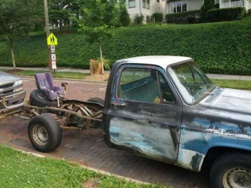How to Catch a Big Girl in a Club Parking Lot