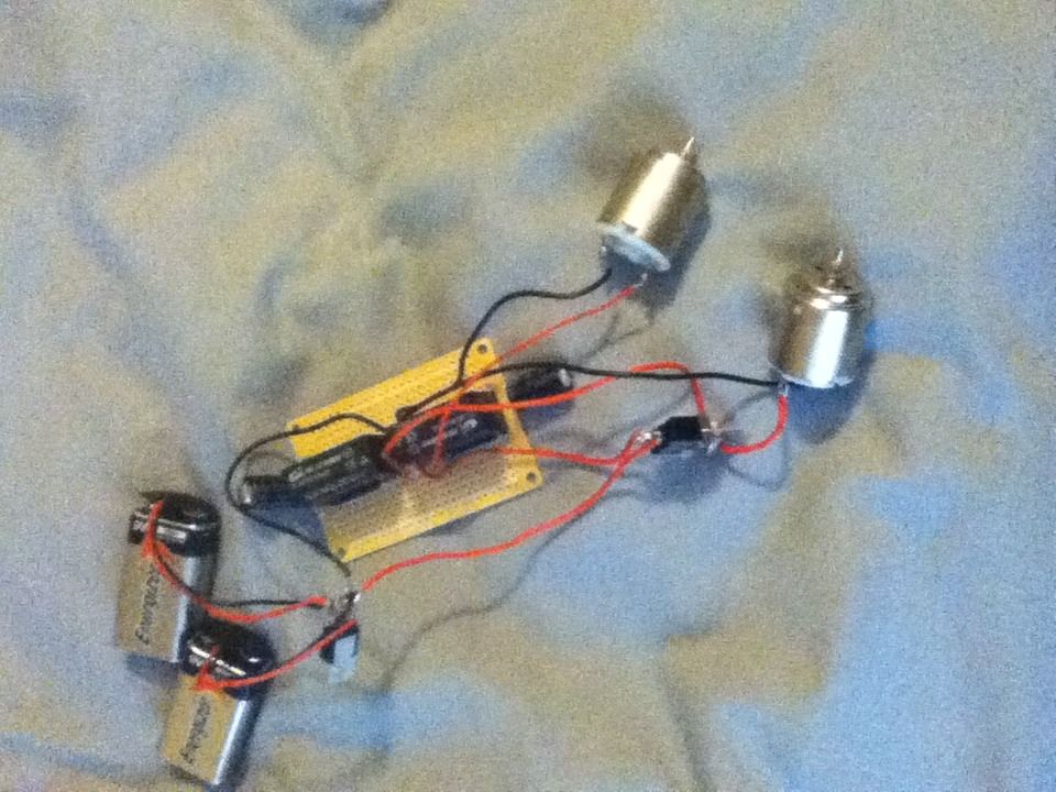 Dual Random Speed  Motor Circuit