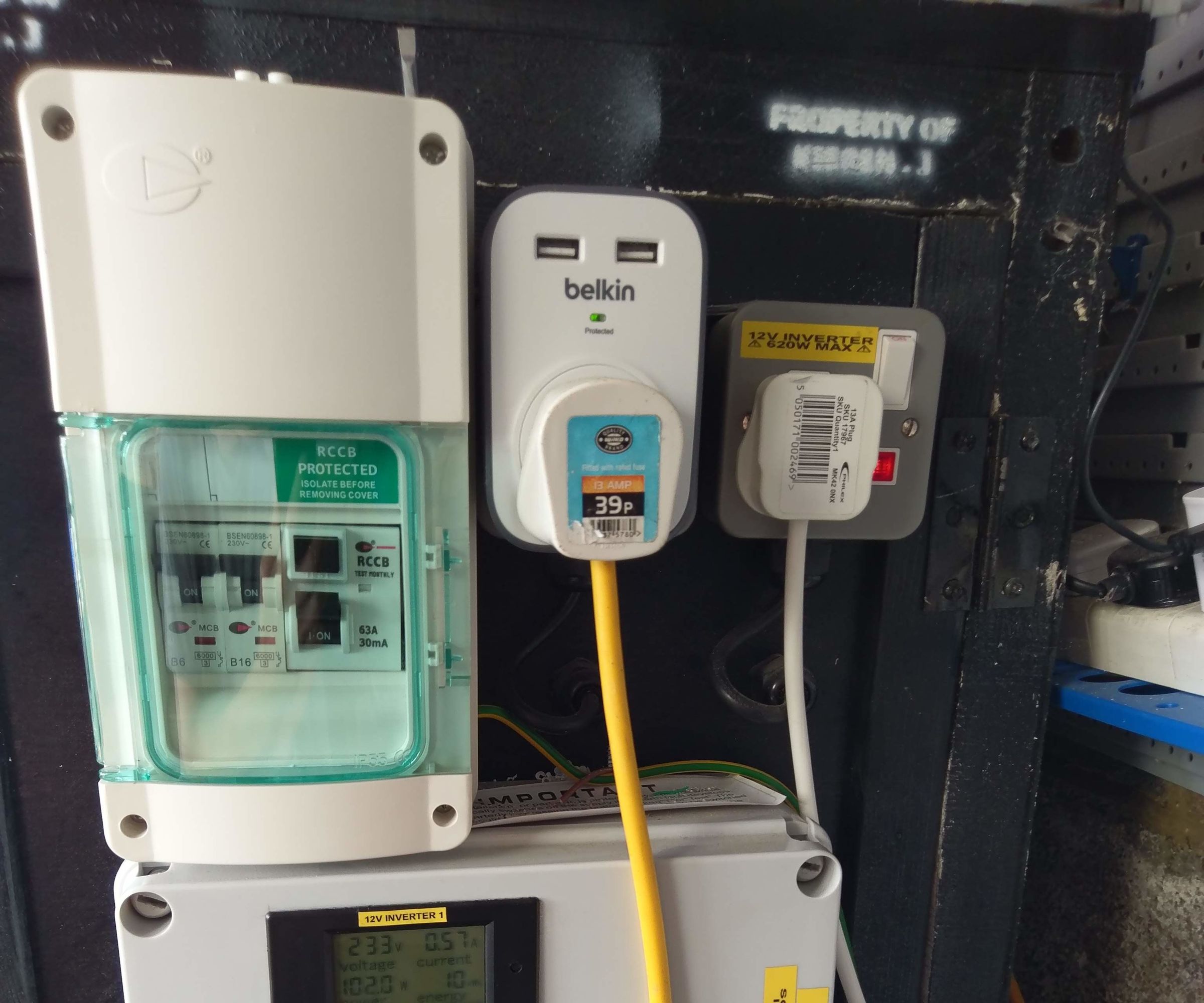 DIY Grid Tied Inverter (doesn't Feed the Grid) UPS Alternative 