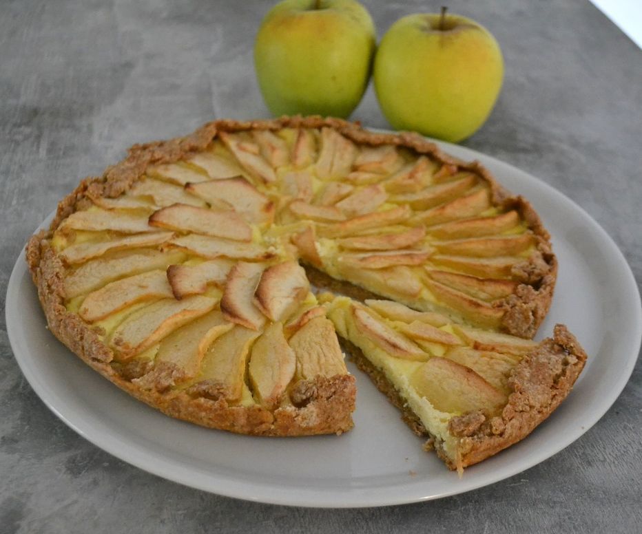 RUSTC APPLE AND RICOTTA PIE