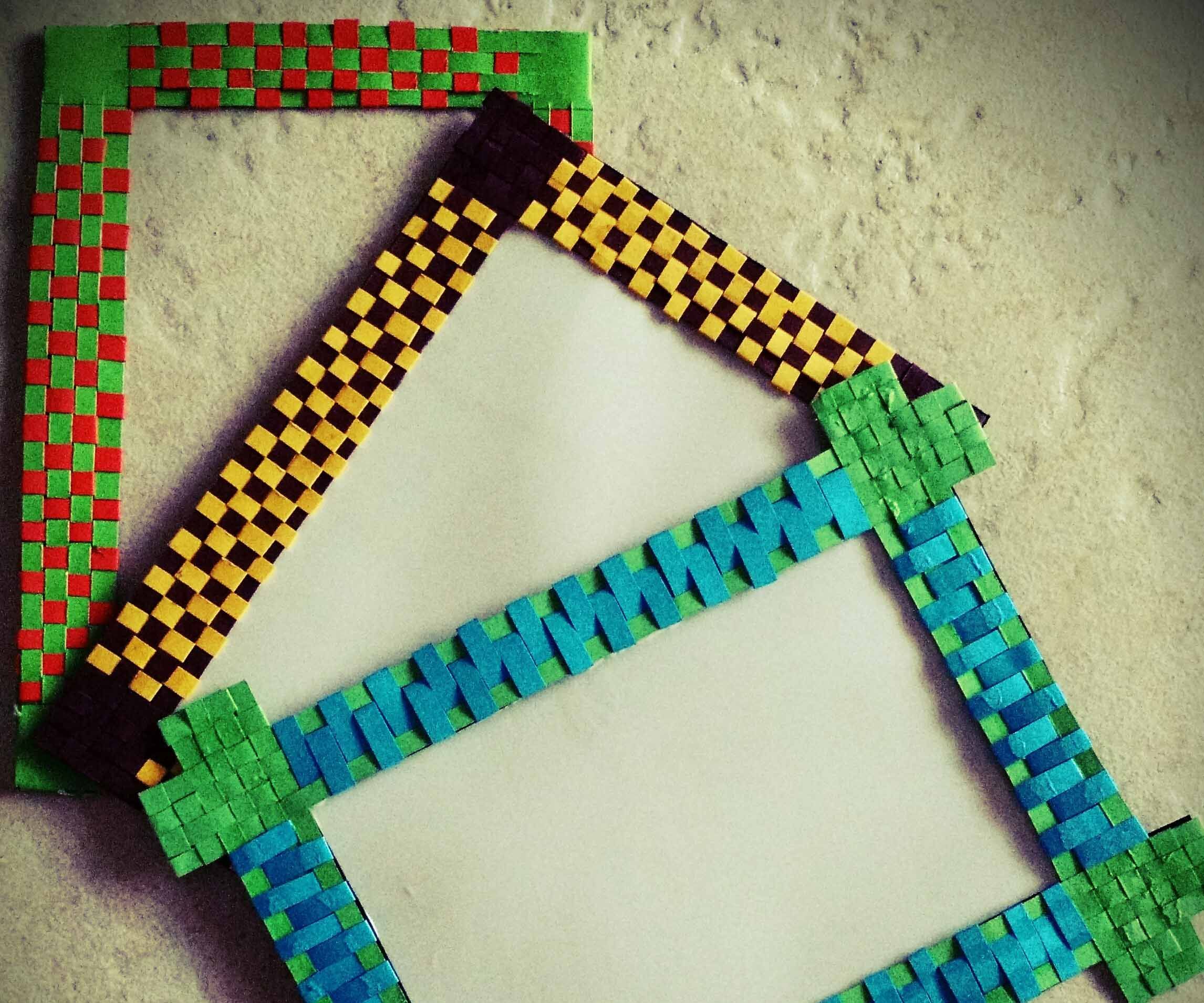 DIY Paper woven photo-frame / fridge magnet.