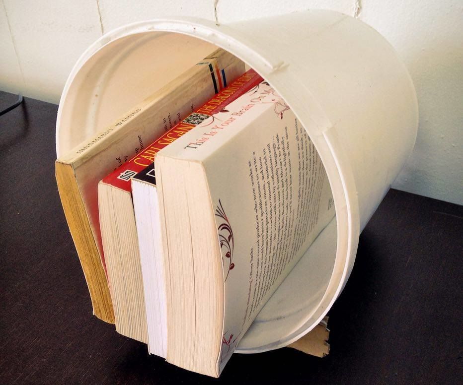 "Booket" - a Library-bucket 