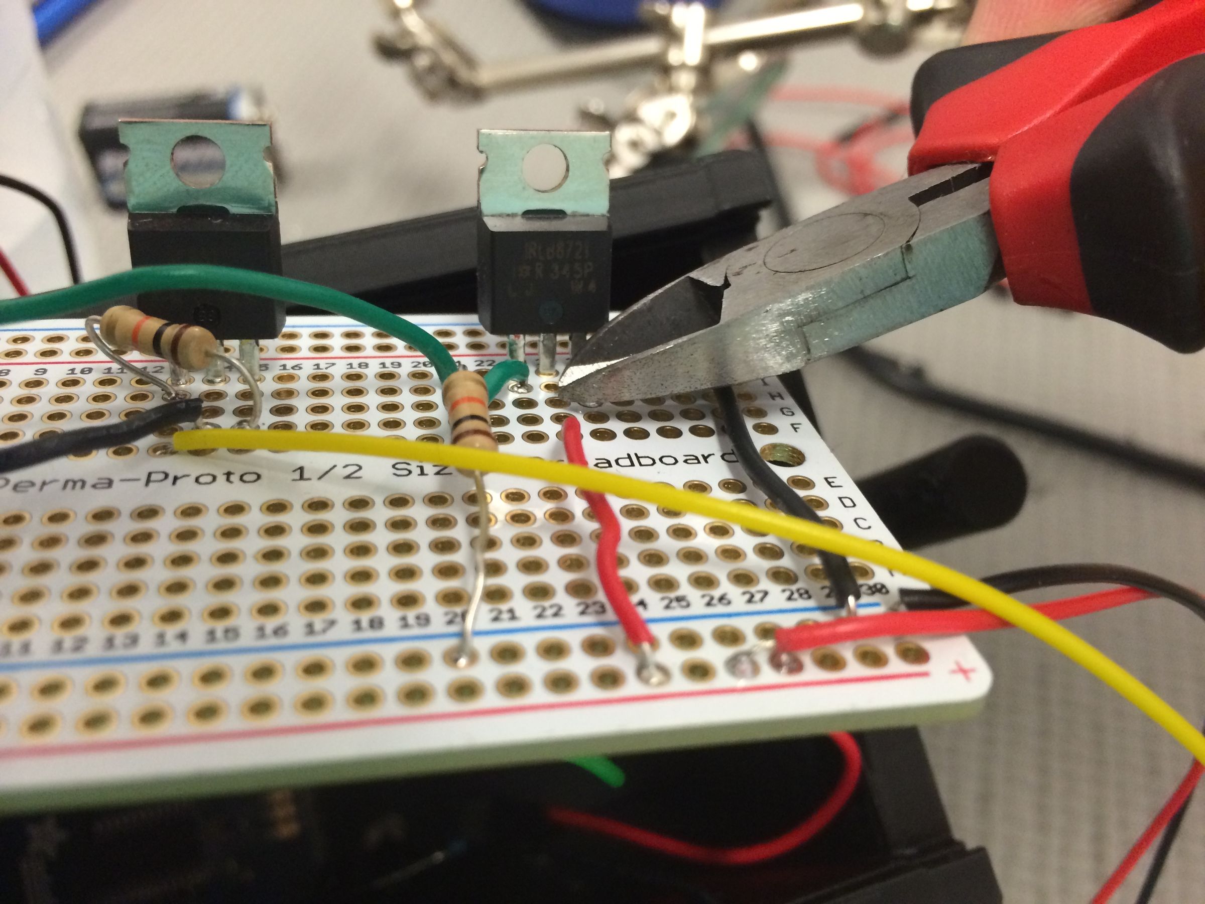 Arduino Model Rocket Launcher for 3D Printed Rockets 11 Steps (with