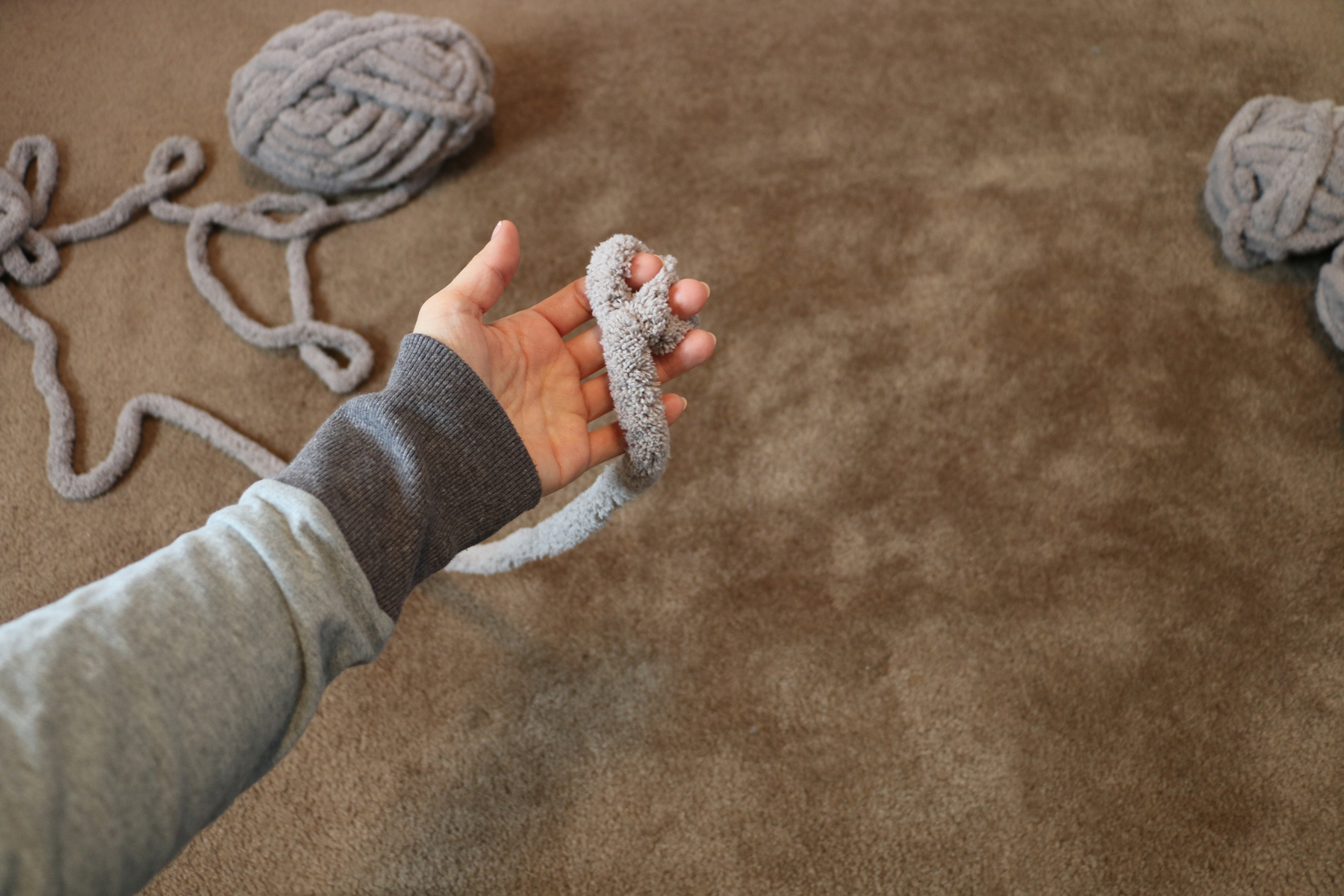 Easy Chunky HandKnitted Blanket in One Hour 9 Steps (with Pictures) Instructables