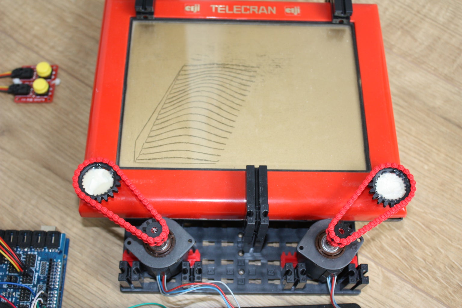 Telecran (Etch a Sketch) + Arduino = Telecranduino !