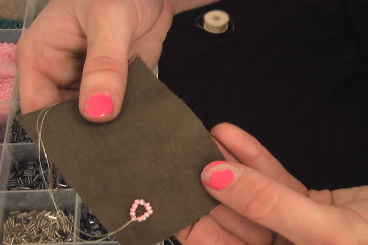 How to Bead Fabric : 7 Steps (with Pictures) - Instructables