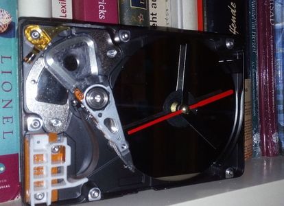 Simple Hard Drive Clock : 7 Steps (with Pictures) - Instructables