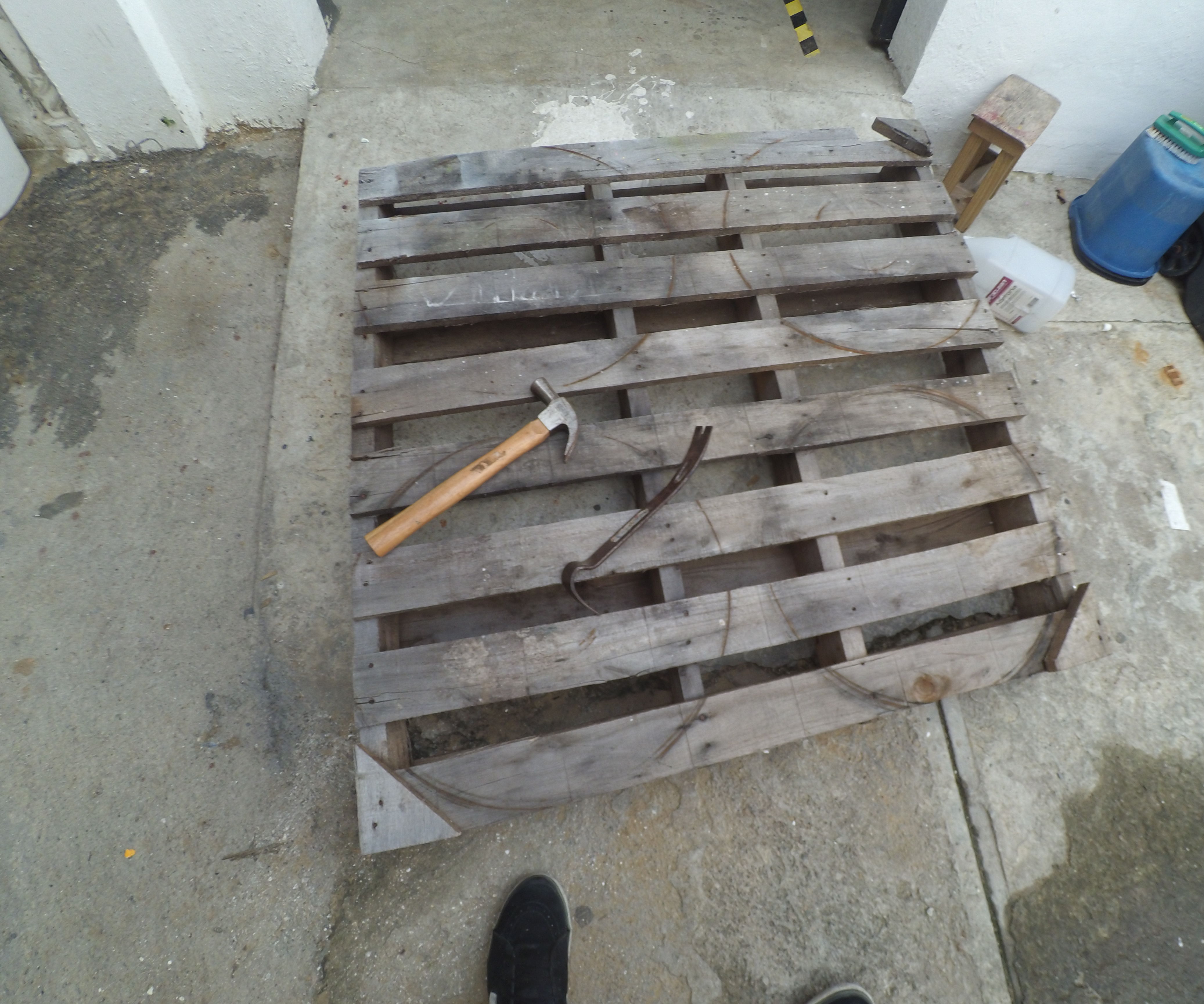 How to Dissamble Pallets