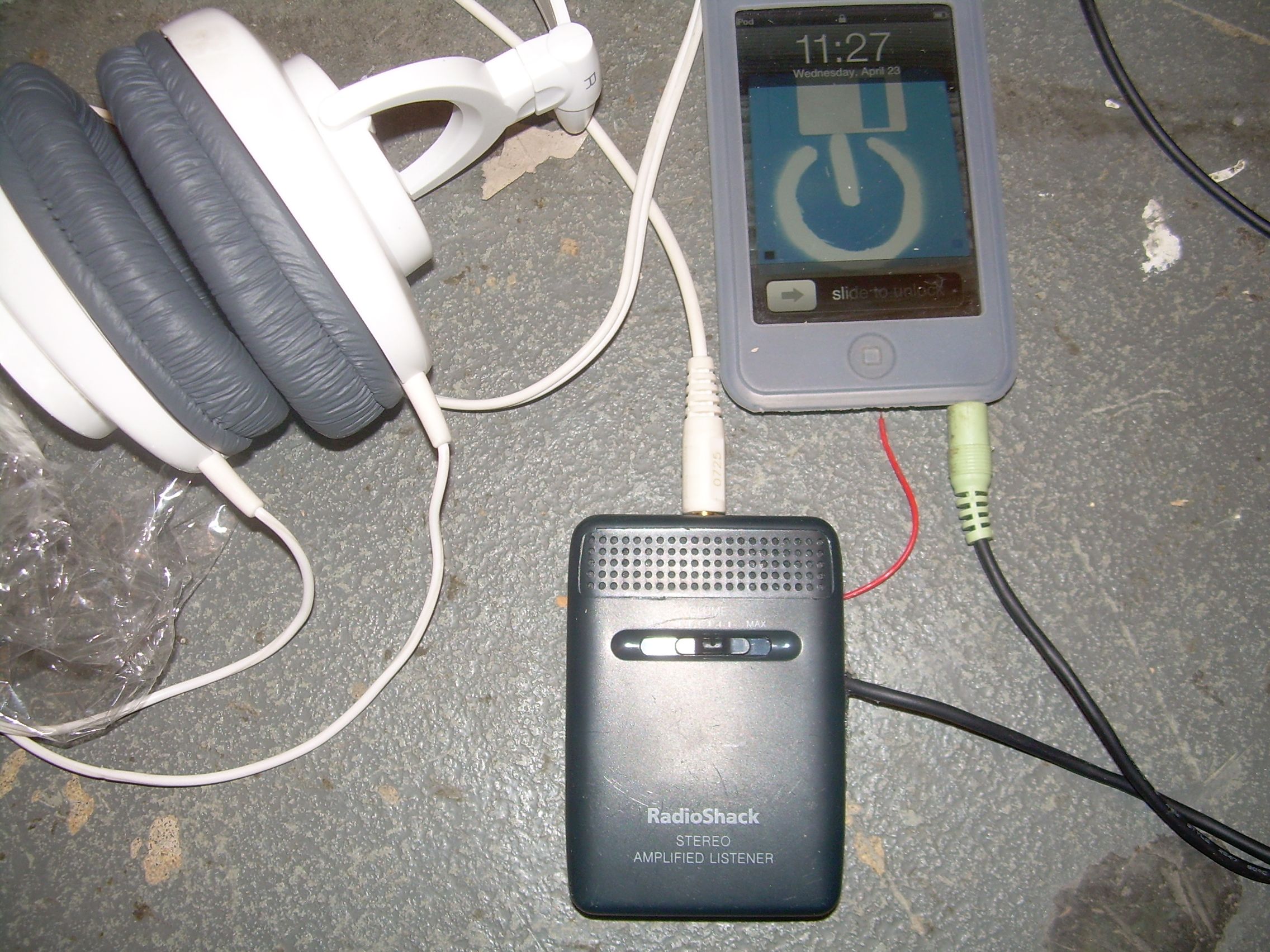 Simple, Powered Pocket Amplifier