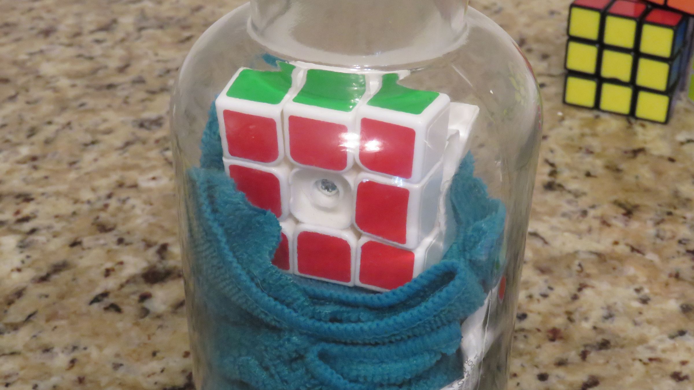 How to Put a Rubik's Cube in a Bottle! 9 Steps (with Pictures