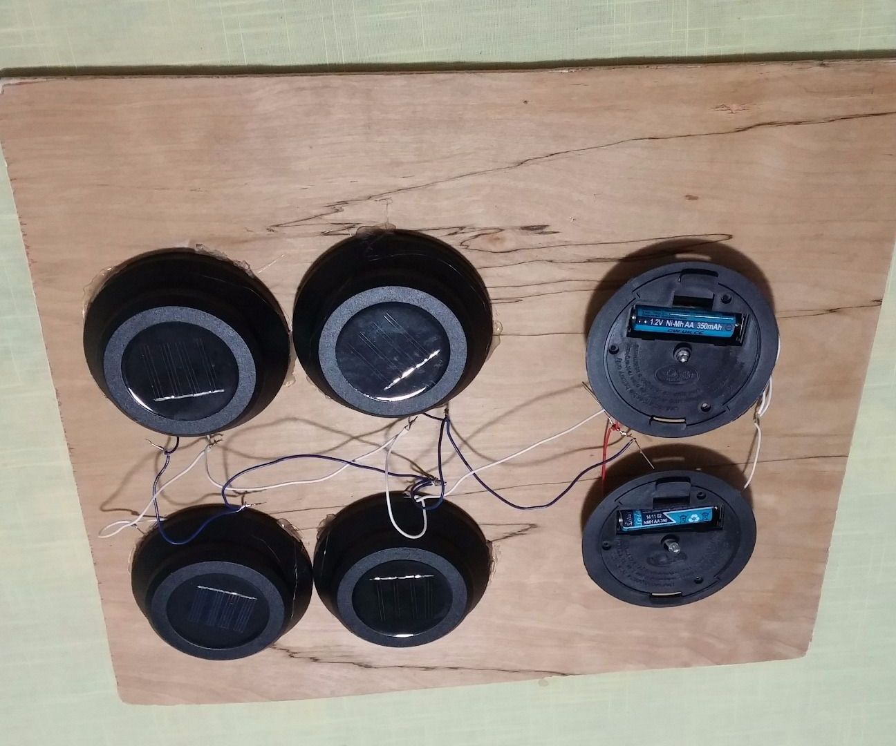 Solar battery charger