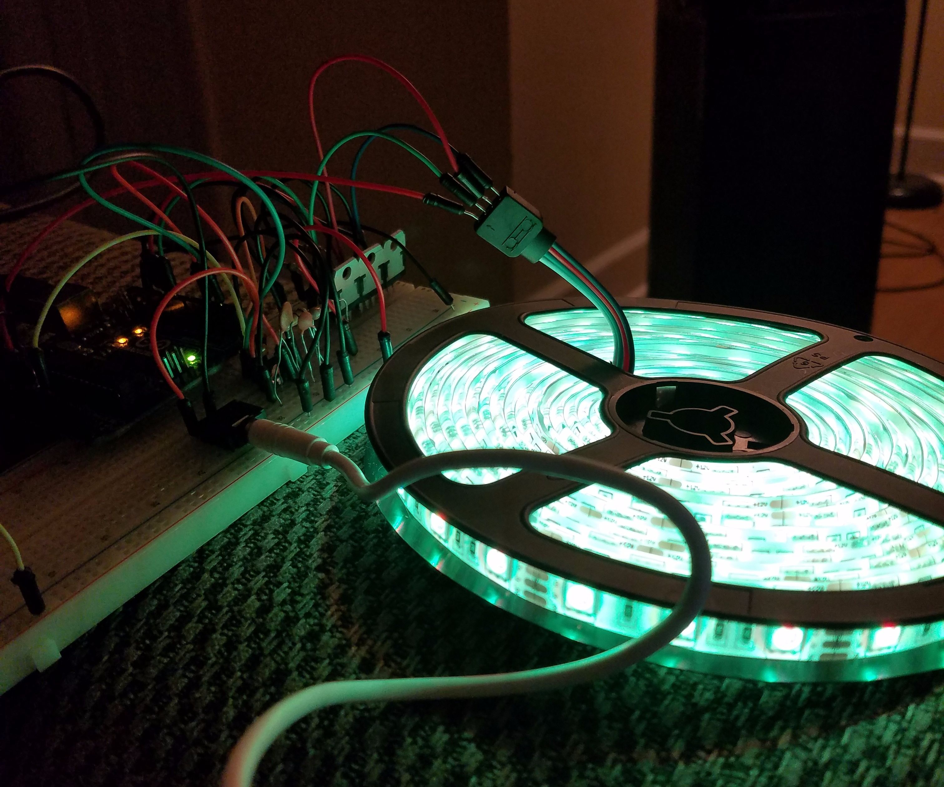 Music Sync Flashing LEDs (Arduino & MSGEQ7)
