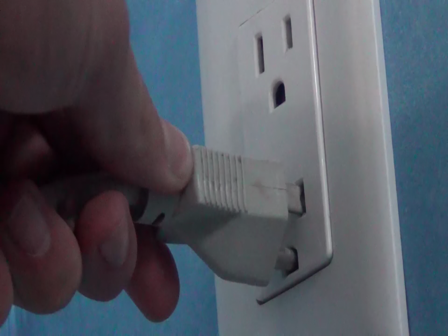 Motion Sensing Outlet : 7 Steps (with Pictures) - Instructables