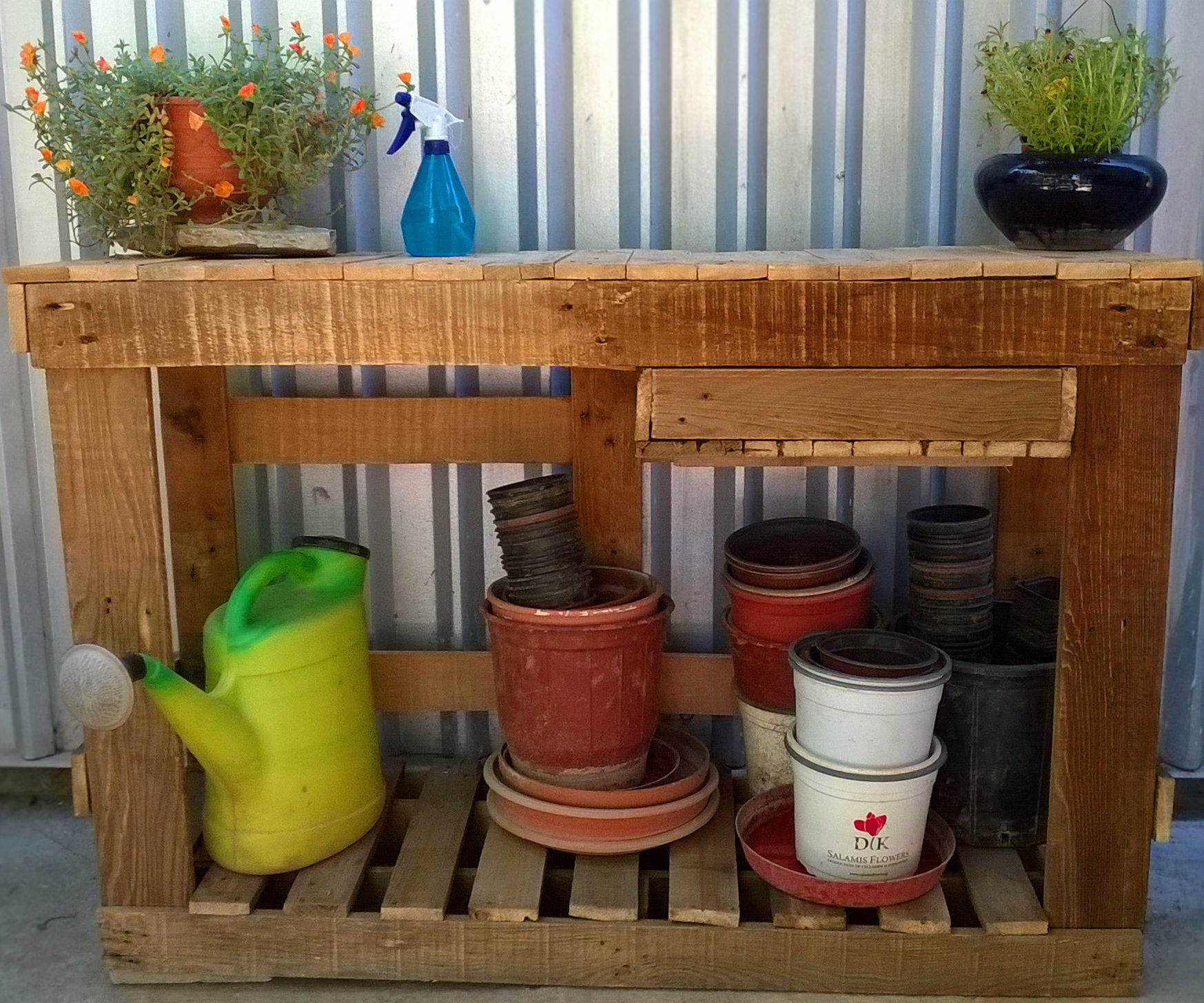Simple Potting Bench With Storage