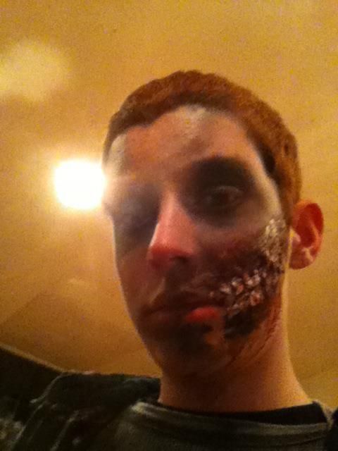 How to Make Yourself Look Like a Zombie(tested)