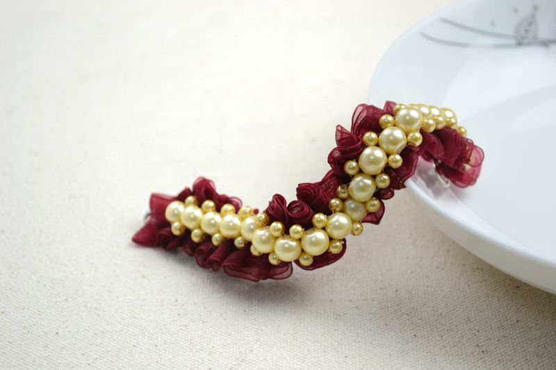 DIY Style Ideas-make Cool Diy Bracelets Out of Pearl Beads and Organza Ribbon