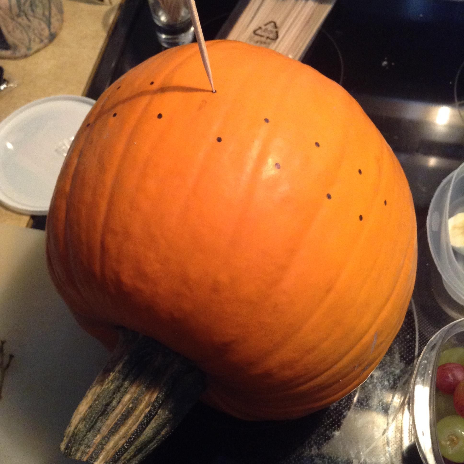 how to make a turkey out of a pumpkin