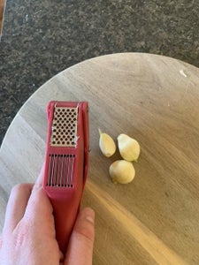 Chop the Garlic