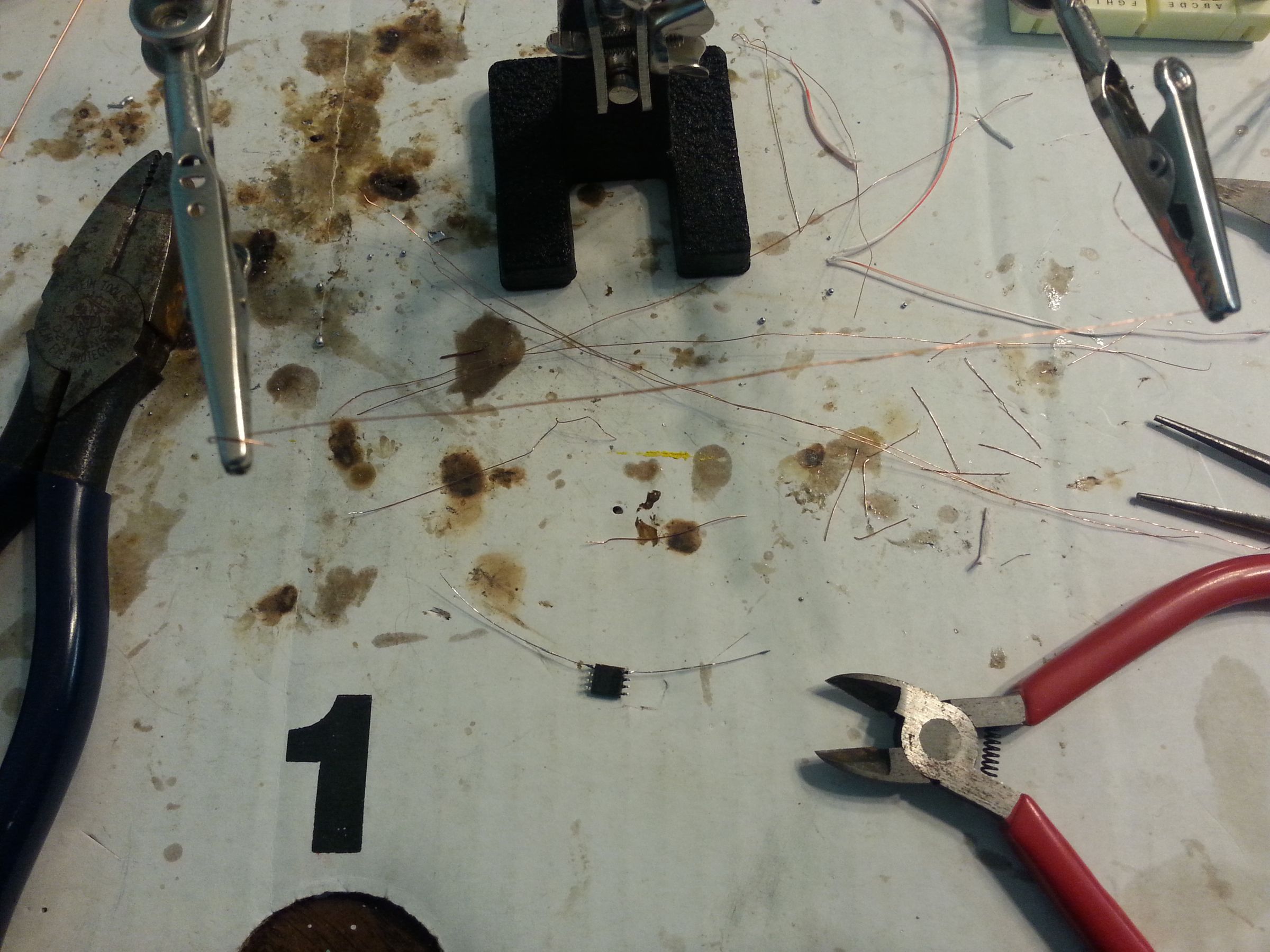 Deadbug an SMD ATTiny85