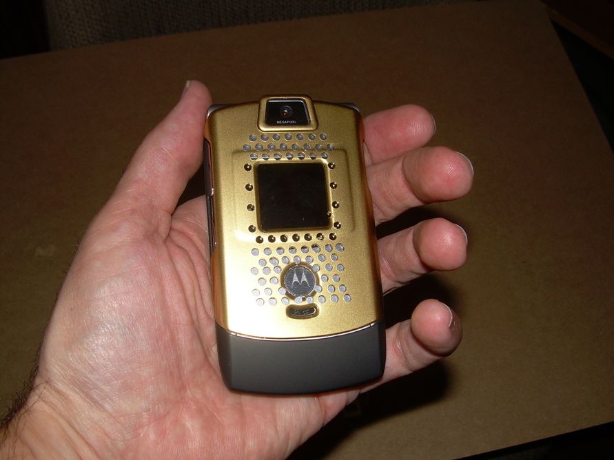 Create a Star Trek Communicator Edition RAZR