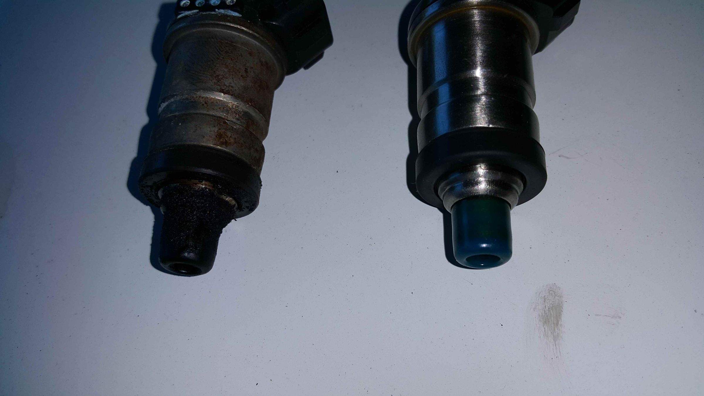 Replacing Fuel Injectors (Honda Civic 1999 D15B) 6 Steps (with