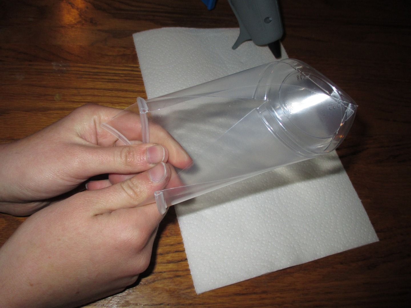 Hot Glue Crystals 6 Steps Instructables