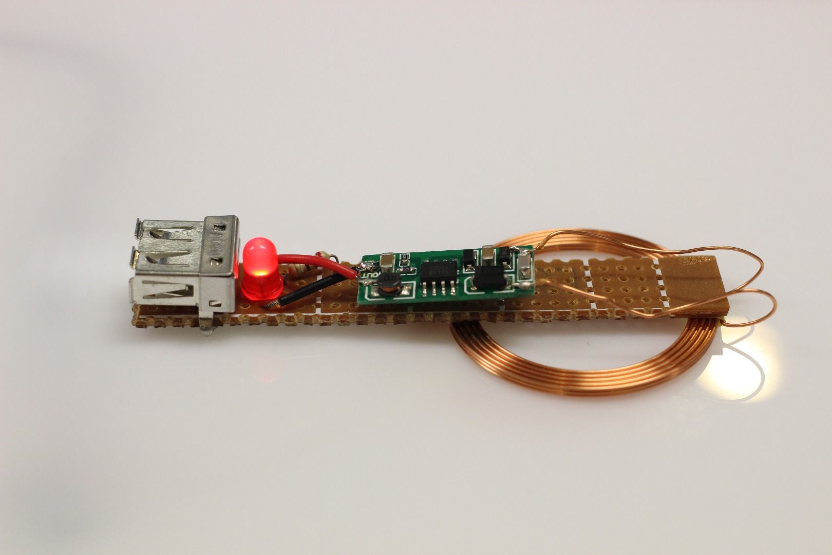 DIY Wireless Mobile Phone Charger 4 Steps Instructables