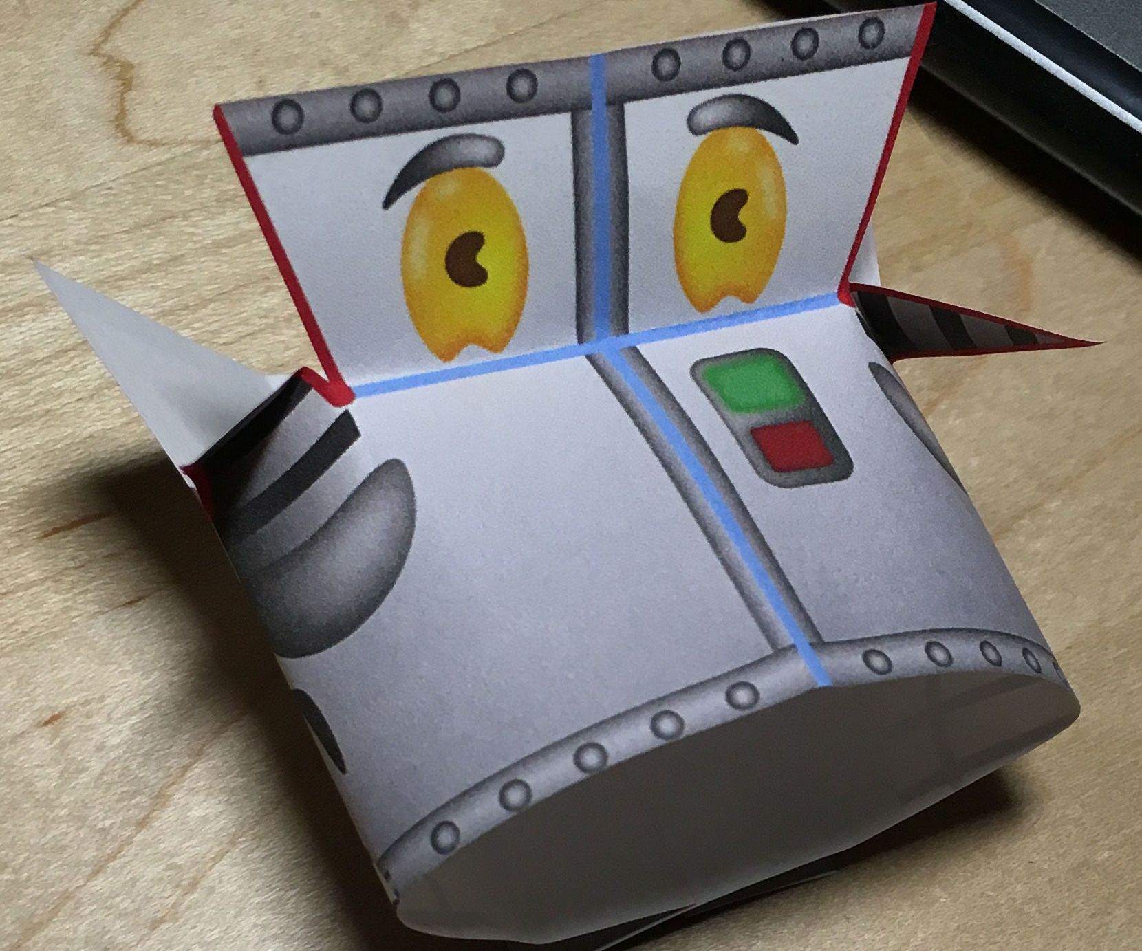 Lil' Buddy Paper Robot