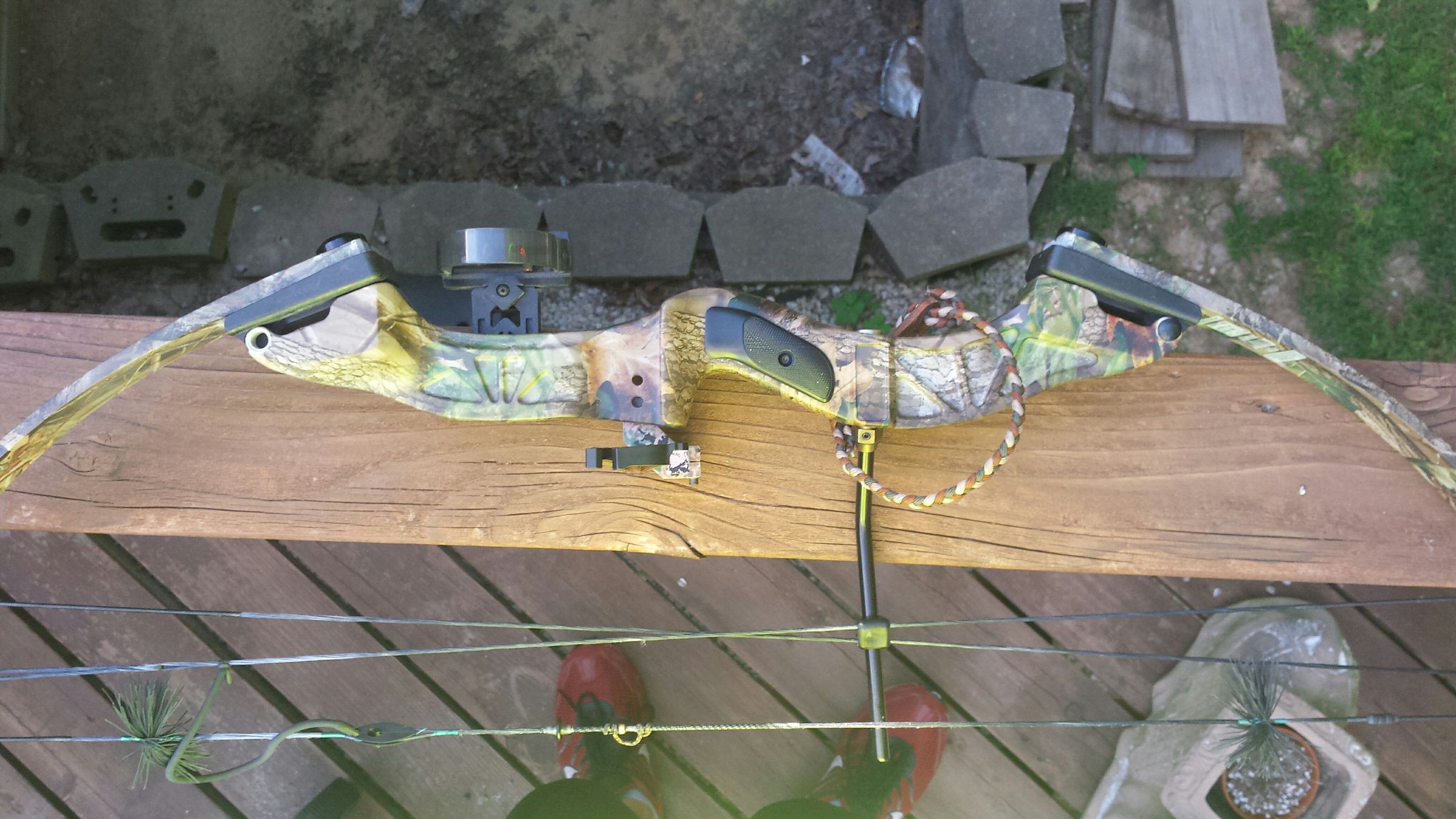 How to Shoot a Compound Bow 4 Steps Instructables